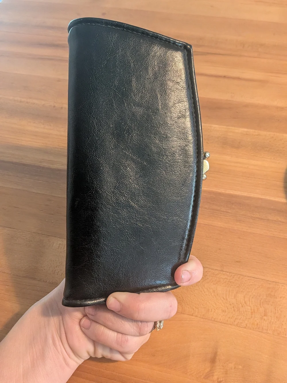 Vintage Japanese Black Faux Leather Floral Embroidered Kisslock Wallet